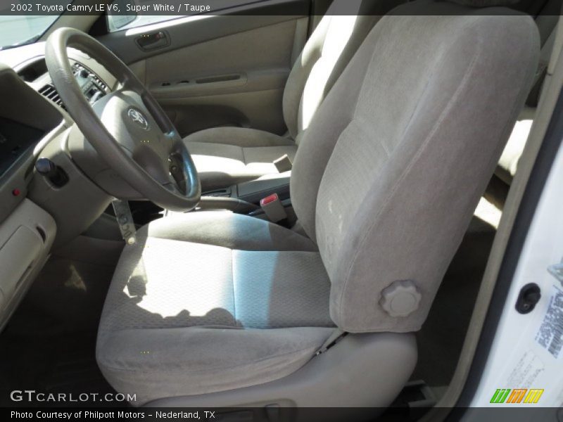 Super White / Taupe 2002 Toyota Camry LE V6