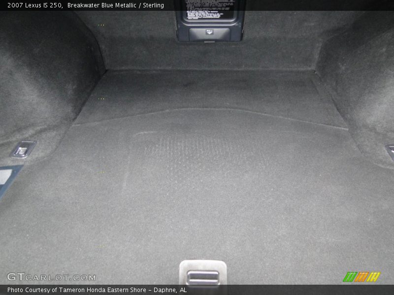  2007 IS 250 Trunk