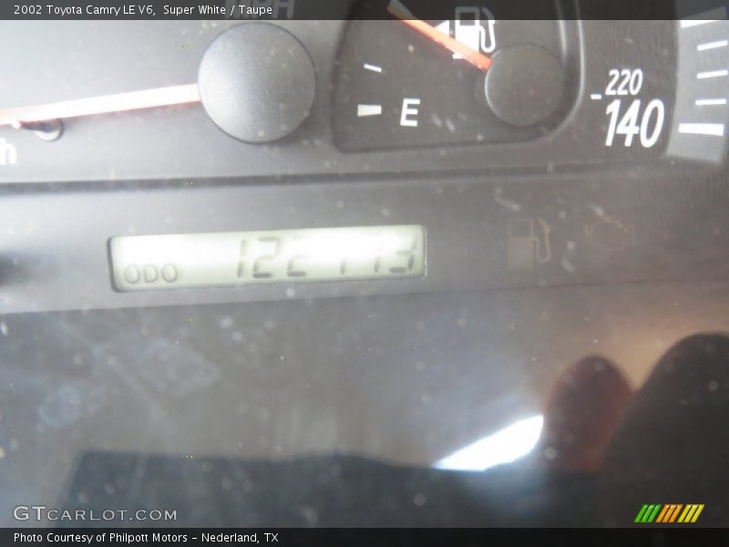 Super White / Taupe 2002 Toyota Camry LE V6