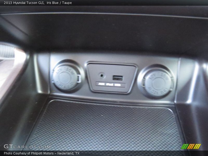 Iris Blue / Taupe 2013 Hyundai Tucson GLS