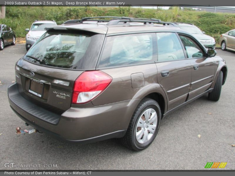 Deep Bronze Metallic / Warm Ivory 2009 Subaru Outback 2.5i Wagon