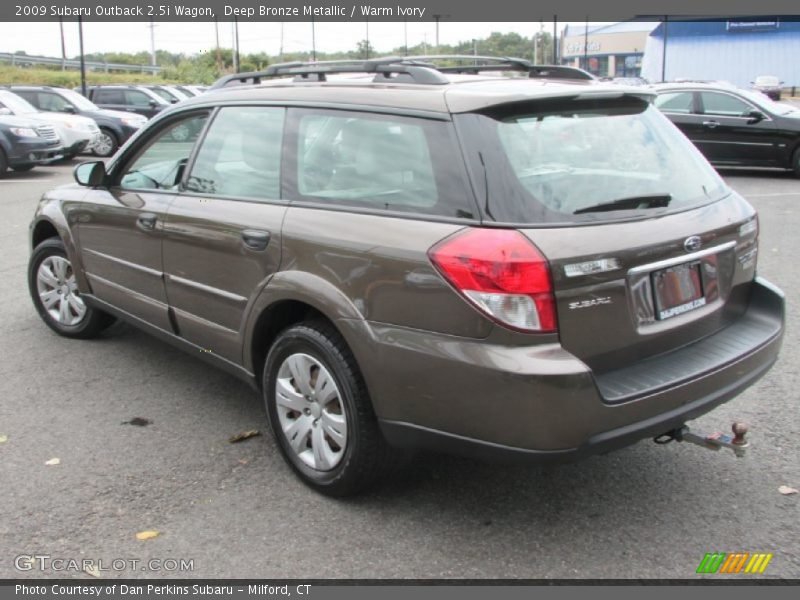 Deep Bronze Metallic / Warm Ivory 2009 Subaru Outback 2.5i Wagon