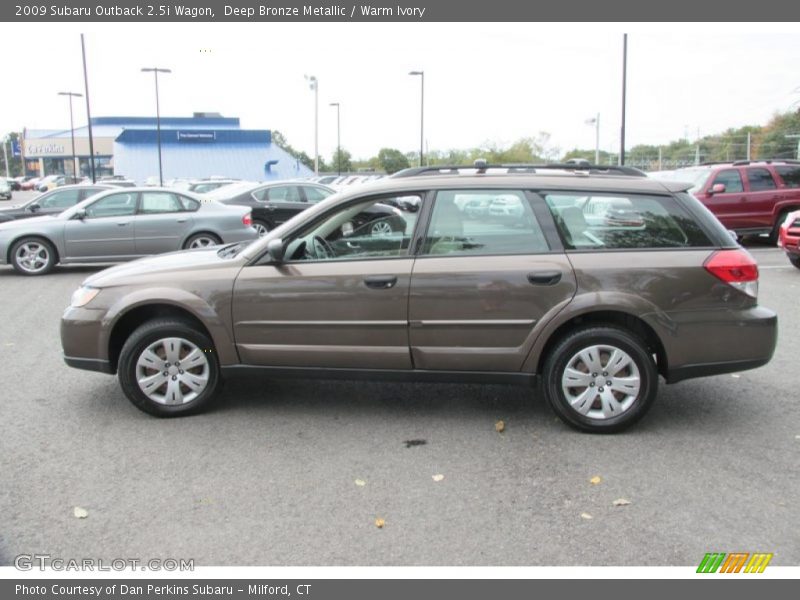 Deep Bronze Metallic / Warm Ivory 2009 Subaru Outback 2.5i Wagon