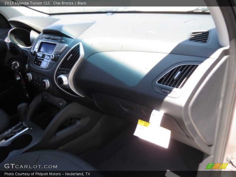 Chai Bronze / Black 2013 Hyundai Tucson GLS