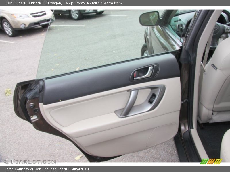 Deep Bronze Metallic / Warm Ivory 2009 Subaru Outback 2.5i Wagon