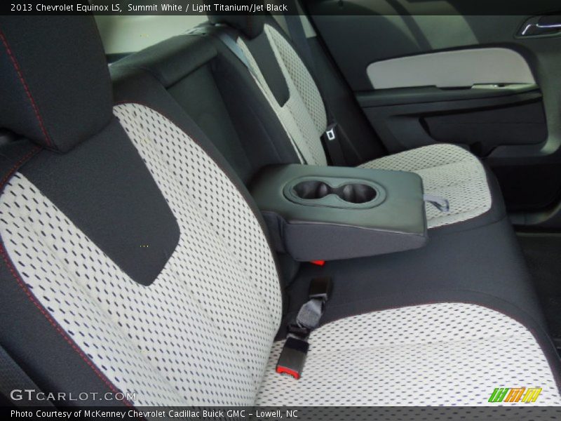 Summit White / Light Titanium/Jet Black 2013 Chevrolet Equinox LS