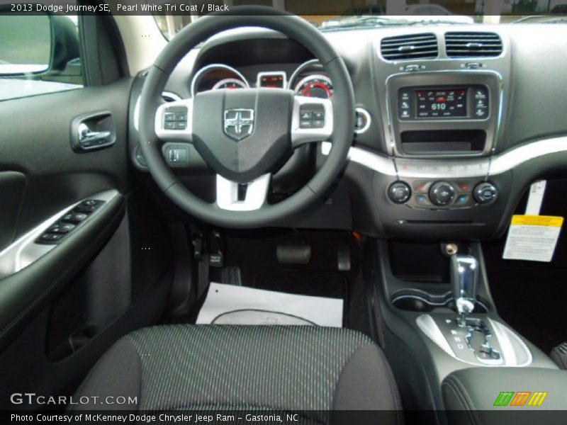 Pearl White Tri Coat / Black 2013 Dodge Journey SE