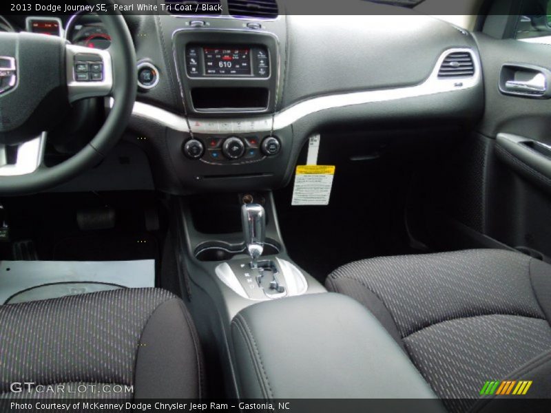 Pearl White Tri Coat / Black 2013 Dodge Journey SE