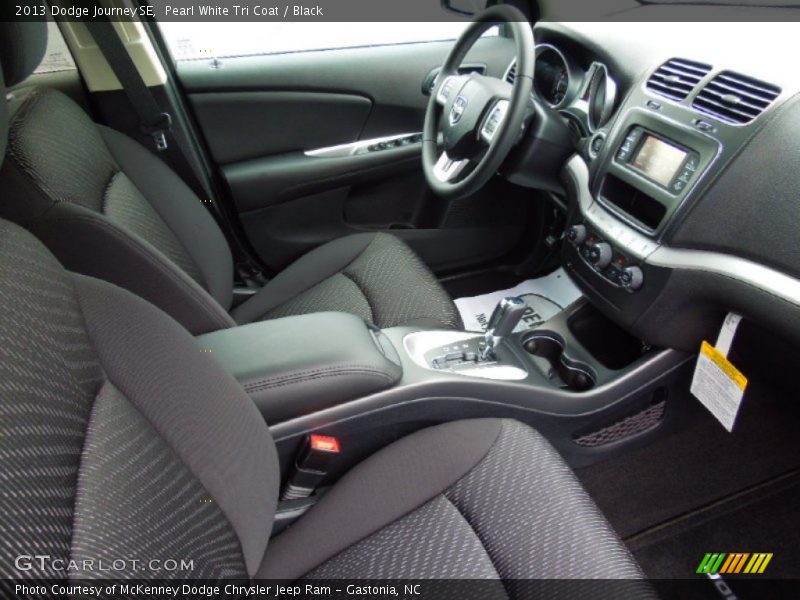 Pearl White Tri Coat / Black 2013 Dodge Journey SE