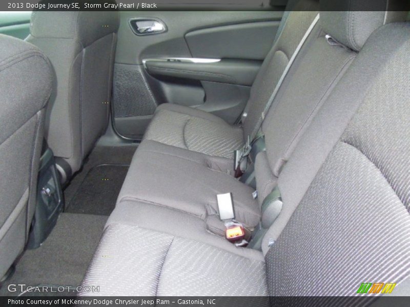 Storm Gray Pearl / Black 2013 Dodge Journey SE