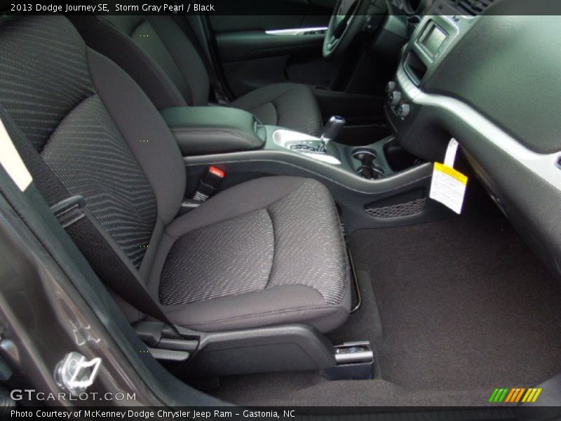 Storm Gray Pearl / Black 2013 Dodge Journey SE