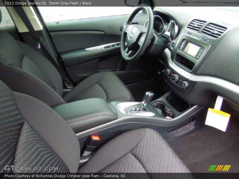 Storm Gray Pearl / Black 2013 Dodge Journey SE