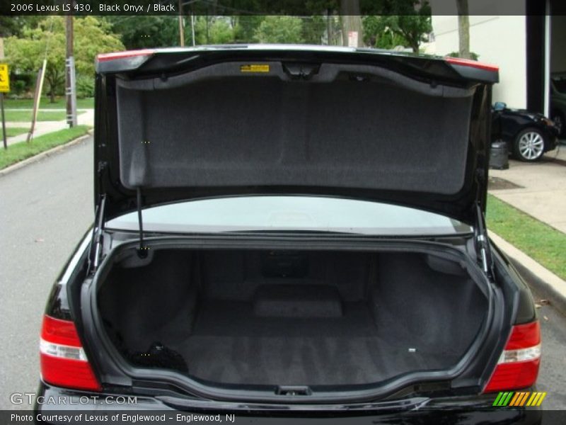 Black Onyx / Black 2006 Lexus LS 430