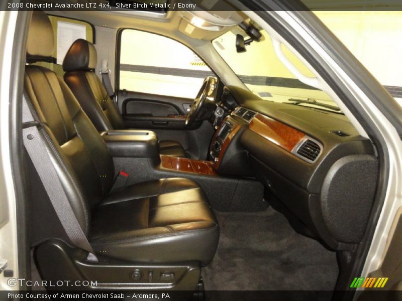 Silver Birch Metallic / Ebony 2008 Chevrolet Avalanche LTZ 4x4