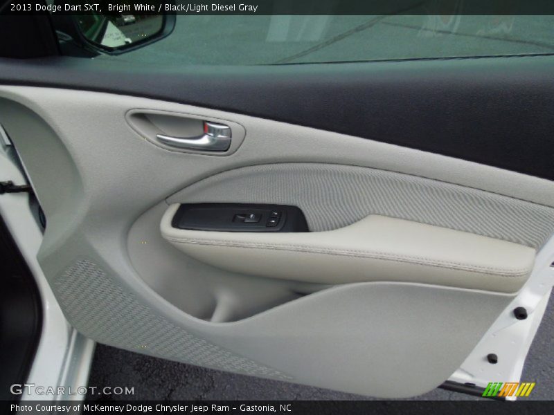 Bright White / Black/Light Diesel Gray 2013 Dodge Dart SXT