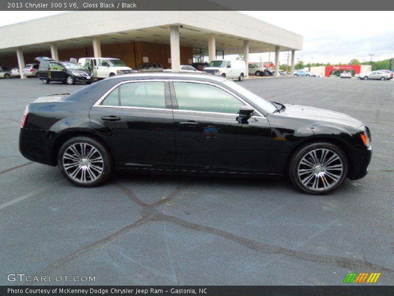 Gloss Black / Black 2013 Chrysler 300 S V6