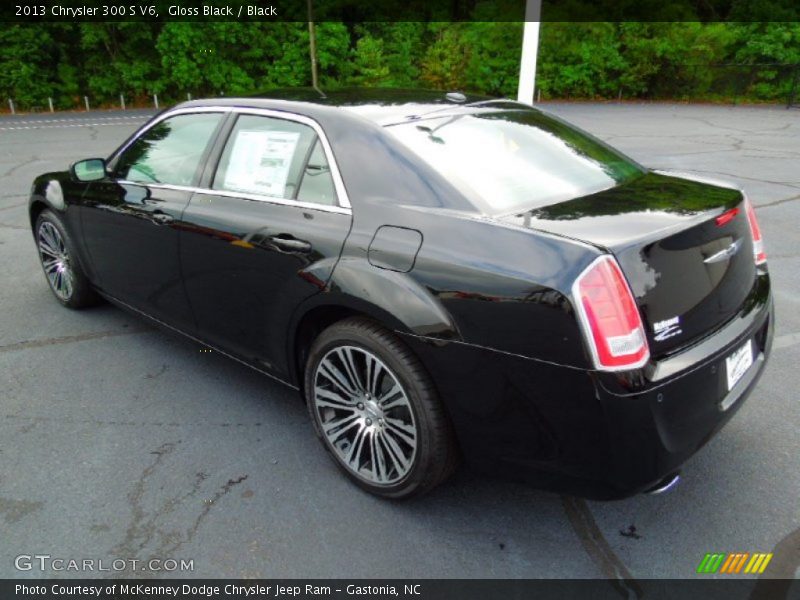 Gloss Black / Black 2013 Chrysler 300 S V6
