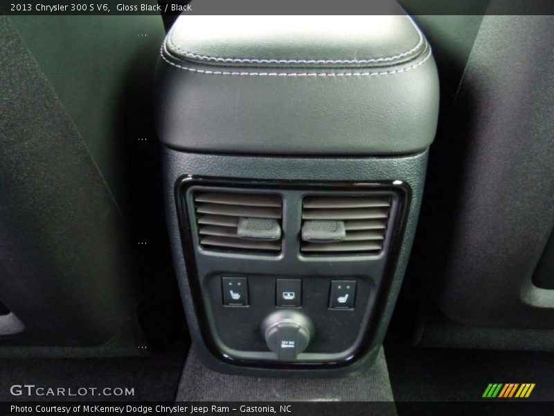 Gloss Black / Black 2013 Chrysler 300 S V6