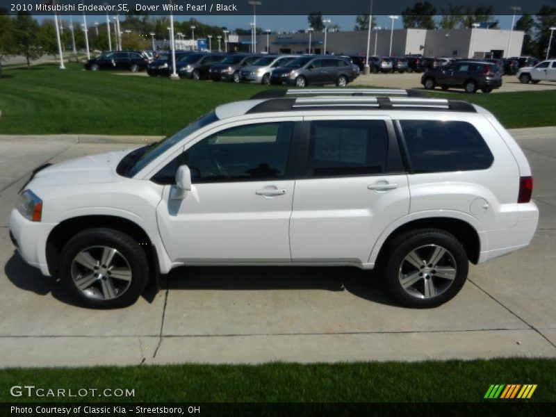 Dover White Pearl / Black 2010 Mitsubishi Endeavor SE