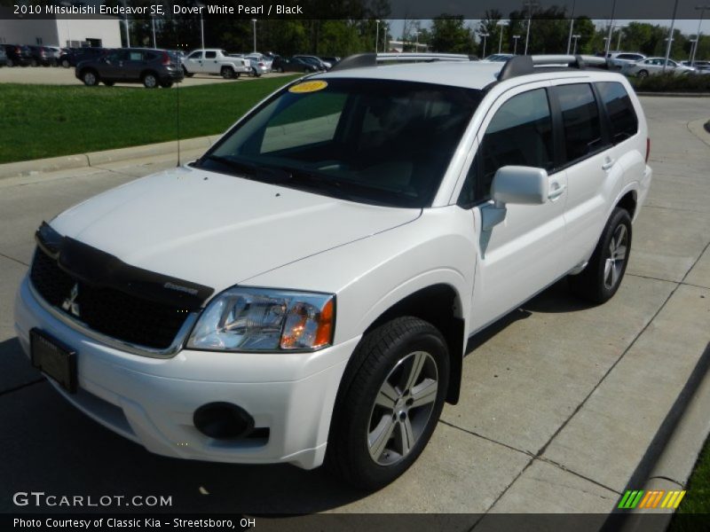 Dover White Pearl / Black 2010 Mitsubishi Endeavor SE