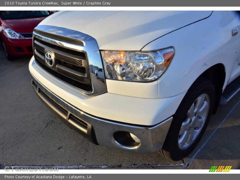 Super White / Graphite Gray 2010 Toyota Tundra CrewMax