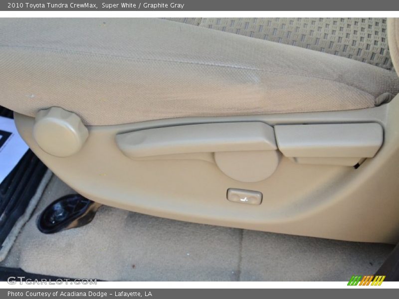 Super White / Graphite Gray 2010 Toyota Tundra CrewMax