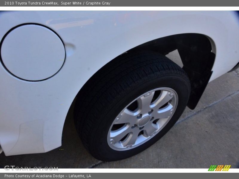 Super White / Graphite Gray 2010 Toyota Tundra CrewMax