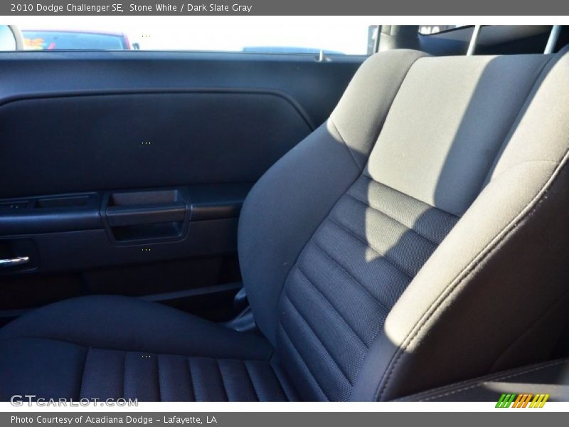 Stone White / Dark Slate Gray 2010 Dodge Challenger SE