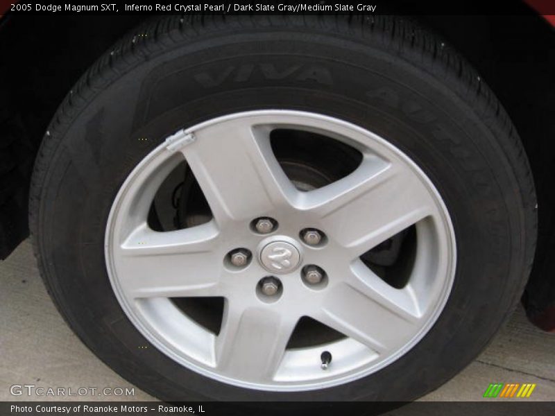  2005 Magnum SXT Wheel