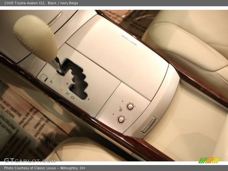 Black / Ivory Beige 2008 Toyota Avalon XLS