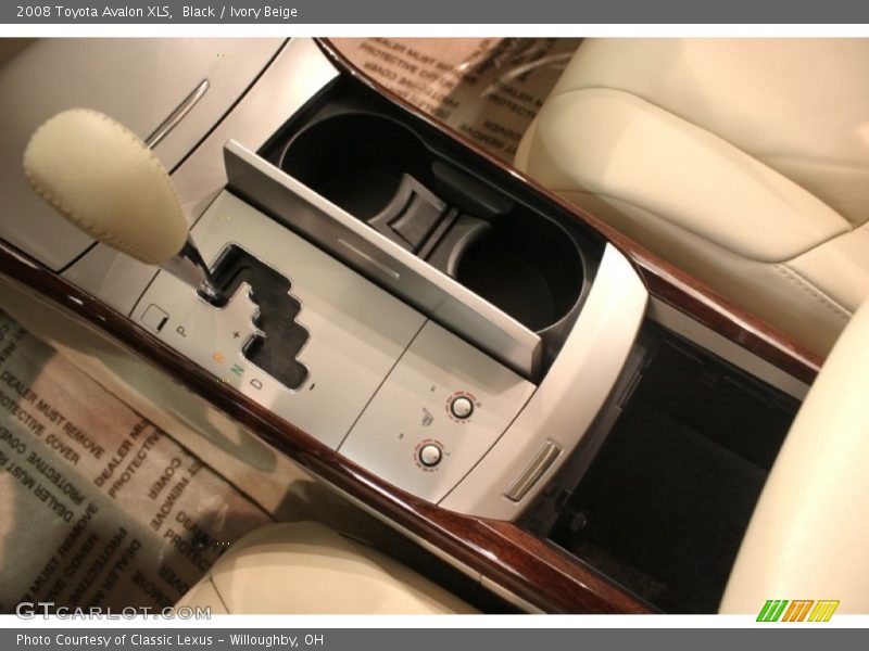 Black / Ivory Beige 2008 Toyota Avalon XLS