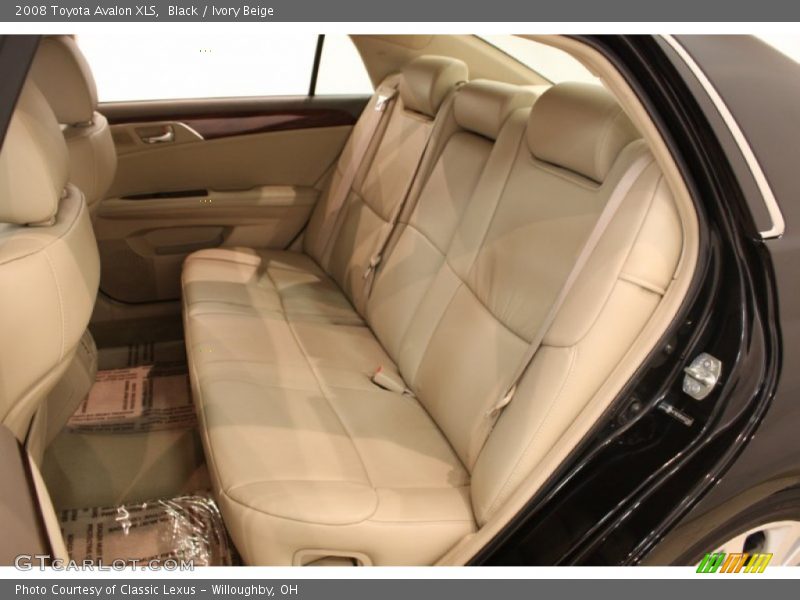 Black / Ivory Beige 2008 Toyota Avalon XLS