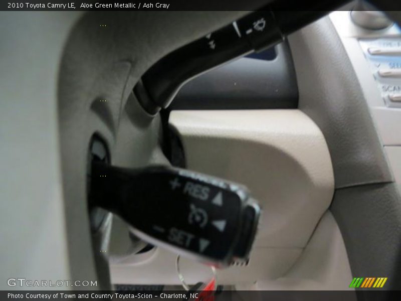 Aloe Green Metallic / Ash Gray 2010 Toyota Camry LE