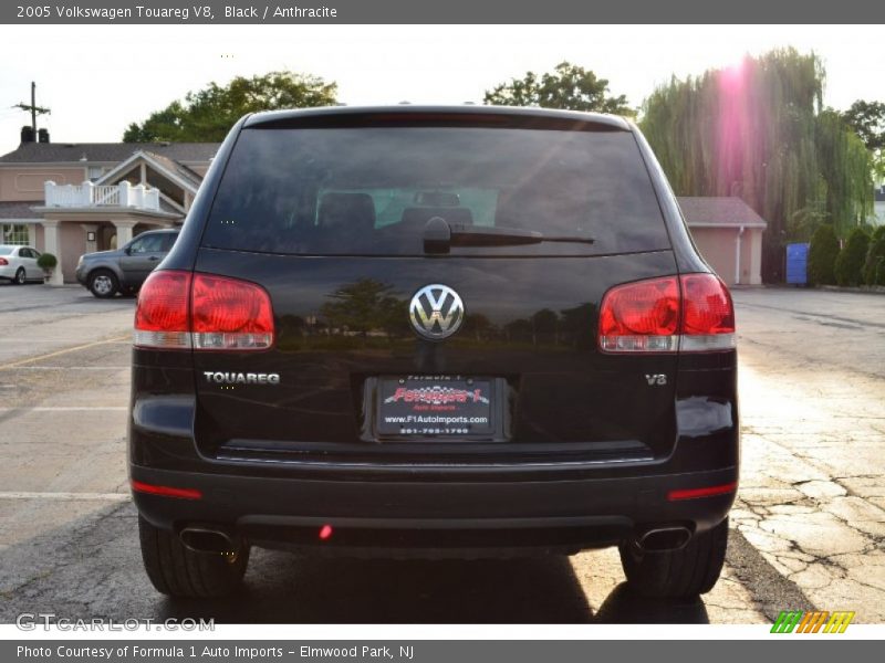 Black / Anthracite 2005 Volkswagen Touareg V8