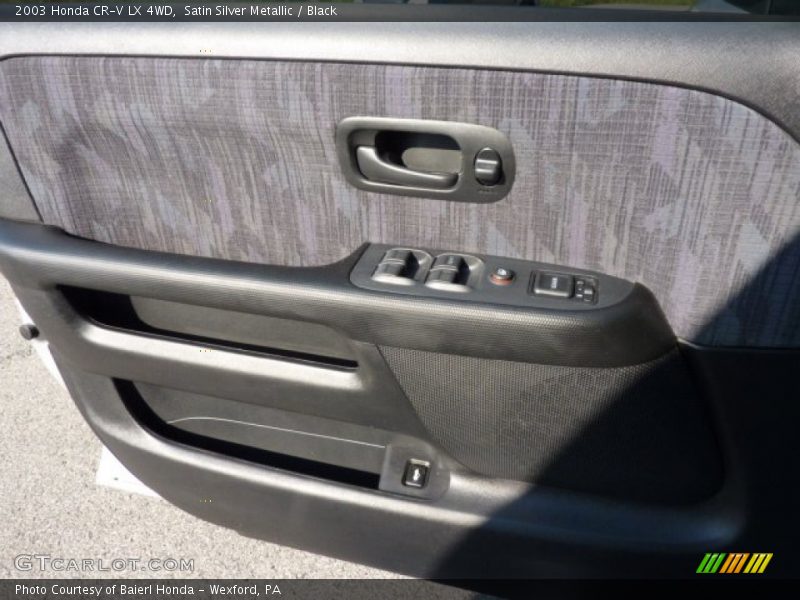 Satin Silver Metallic / Black 2003 Honda CR-V LX 4WD