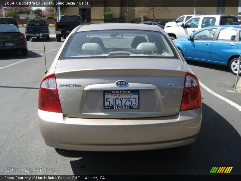 Sand Beige / Beige 2004 Kia Spectra EX Sedan
