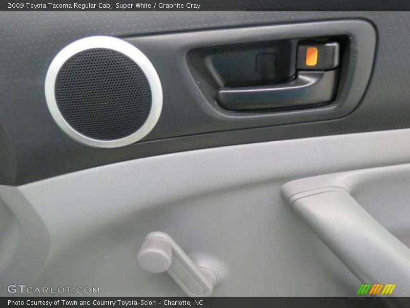 Super White / Graphite Gray 2009 Toyota Tacoma Regular Cab