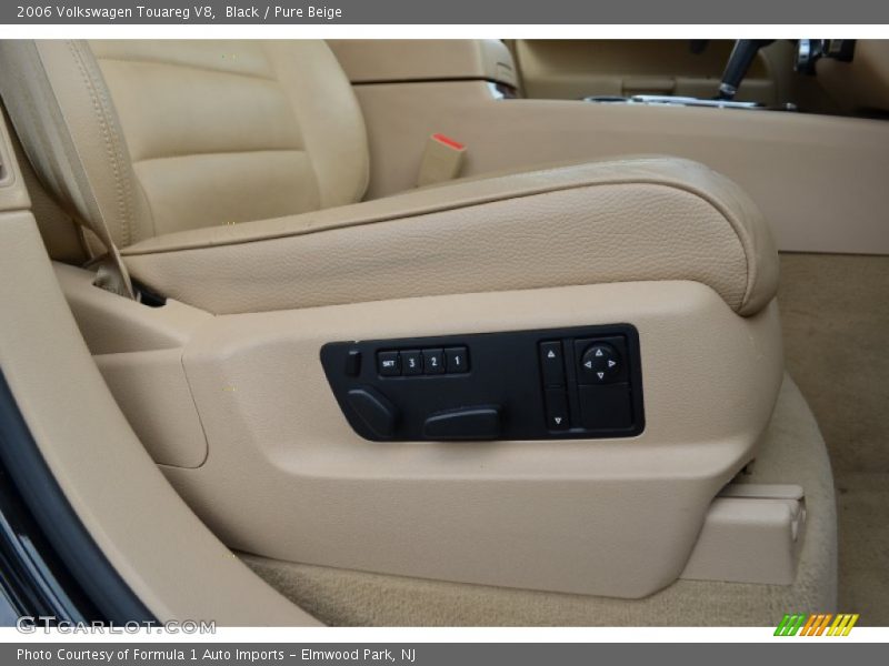 Black / Pure Beige 2006 Volkswagen Touareg V8