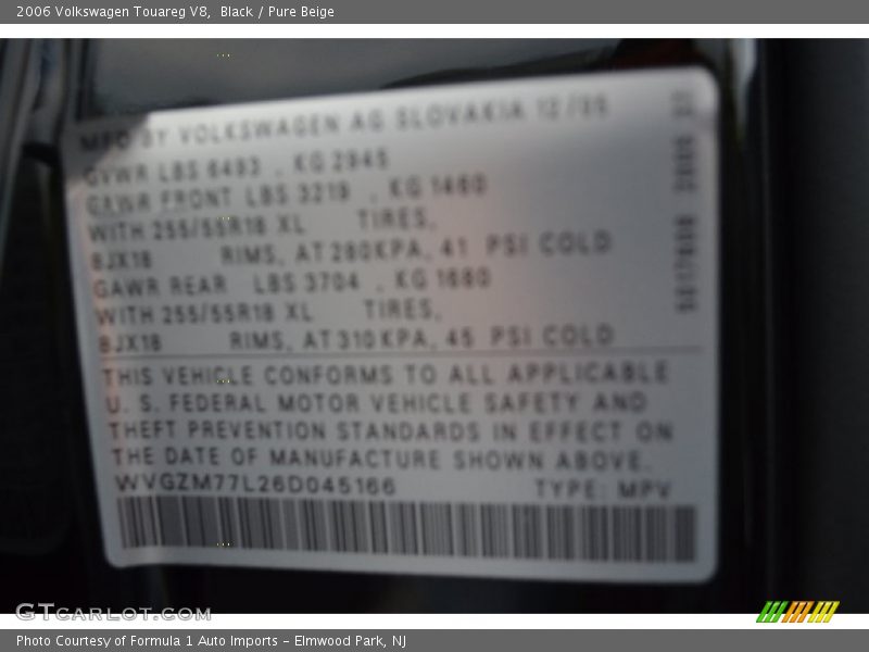 Black / Pure Beige 2006 Volkswagen Touareg V8