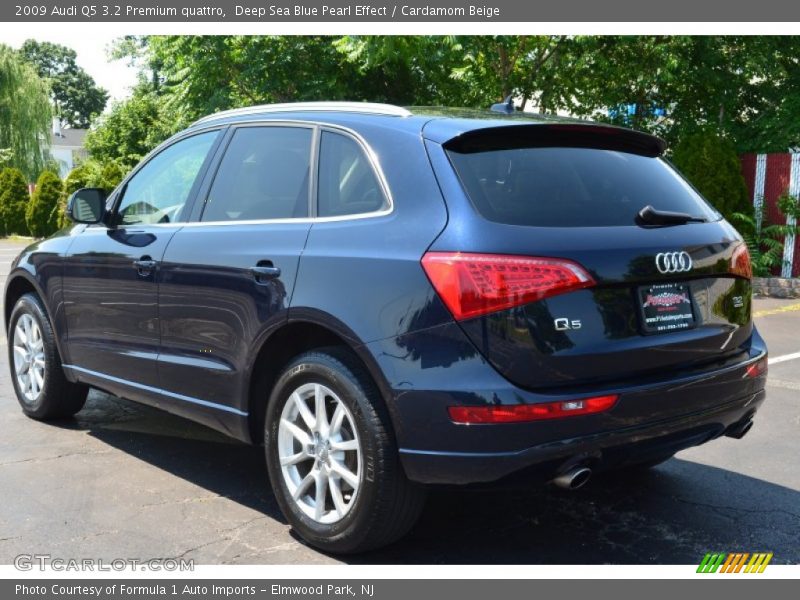 Deep Sea Blue Pearl Effect / Cardamom Beige 2009 Audi Q5 3.2 Premium quattro