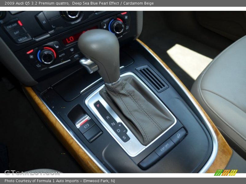  2009 Q5 3.2 Premium quattro 6 Speed Tiptronic Automatic Shifter