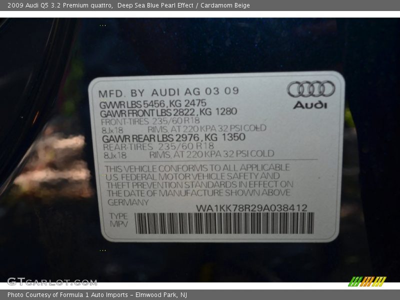 Deep Sea Blue Pearl Effect / Cardamom Beige 2009 Audi Q5 3.2 Premium quattro
