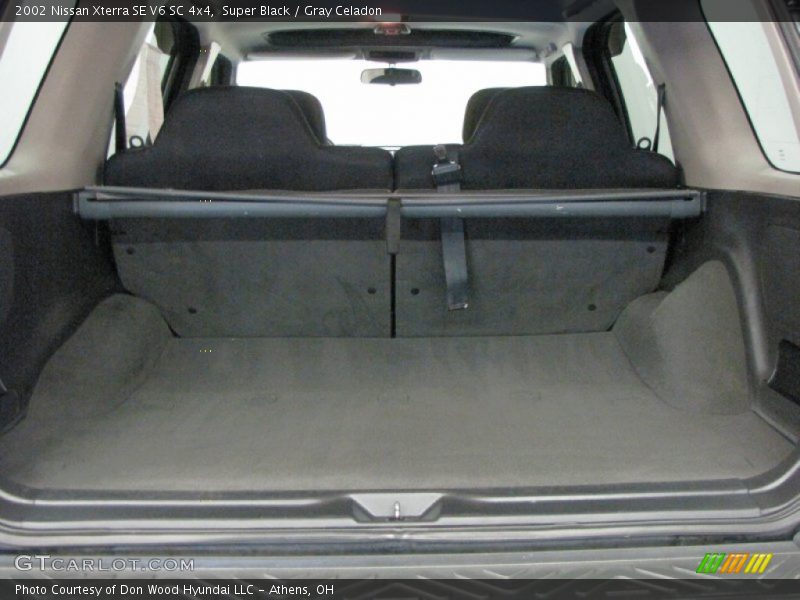 Super Black / Gray Celadon 2002 Nissan Xterra SE V6 SC 4x4