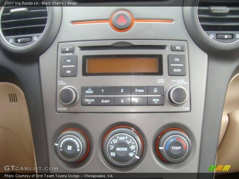 Black Cherry / Beige 2007 Kia Rondo LX