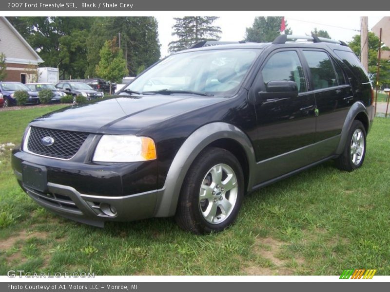 Black / Shale Grey 2007 Ford Freestyle SEL