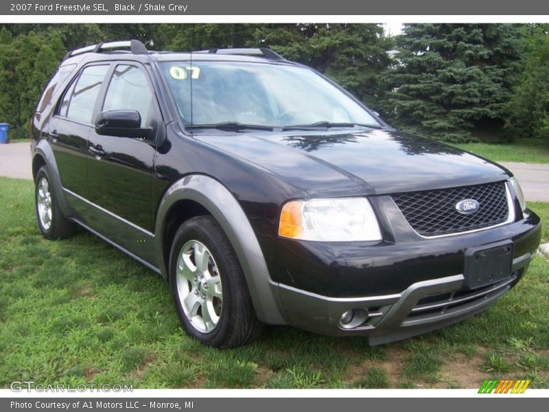 Black / Shale Grey 2007 Ford Freestyle SEL