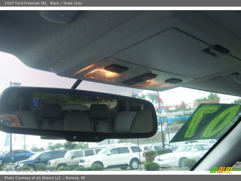 Black / Shale Grey 2007 Ford Freestyle SEL