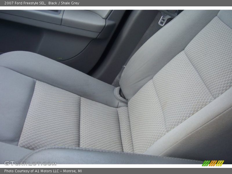 Black / Shale Grey 2007 Ford Freestyle SEL