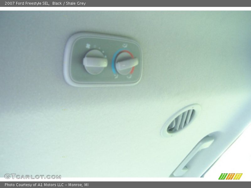 Black / Shale Grey 2007 Ford Freestyle SEL
