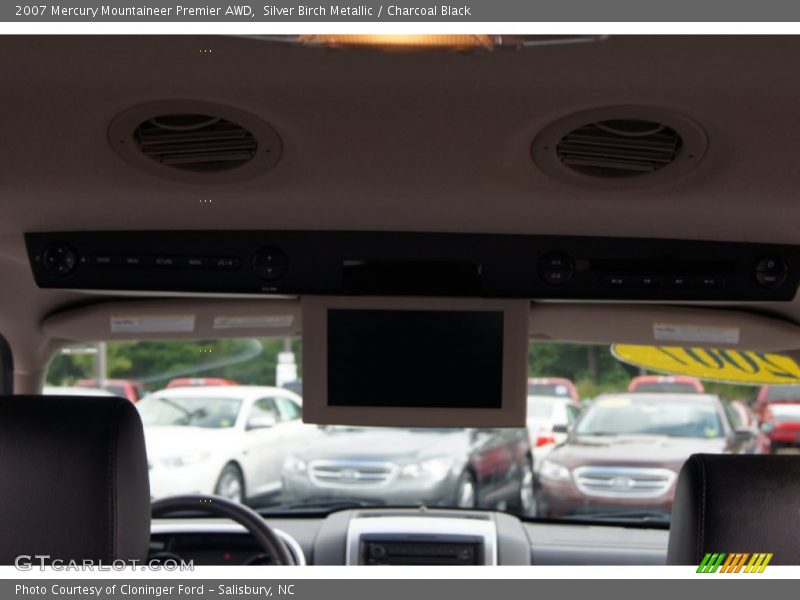 Silver Birch Metallic / Charcoal Black 2007 Mercury Mountaineer Premier AWD